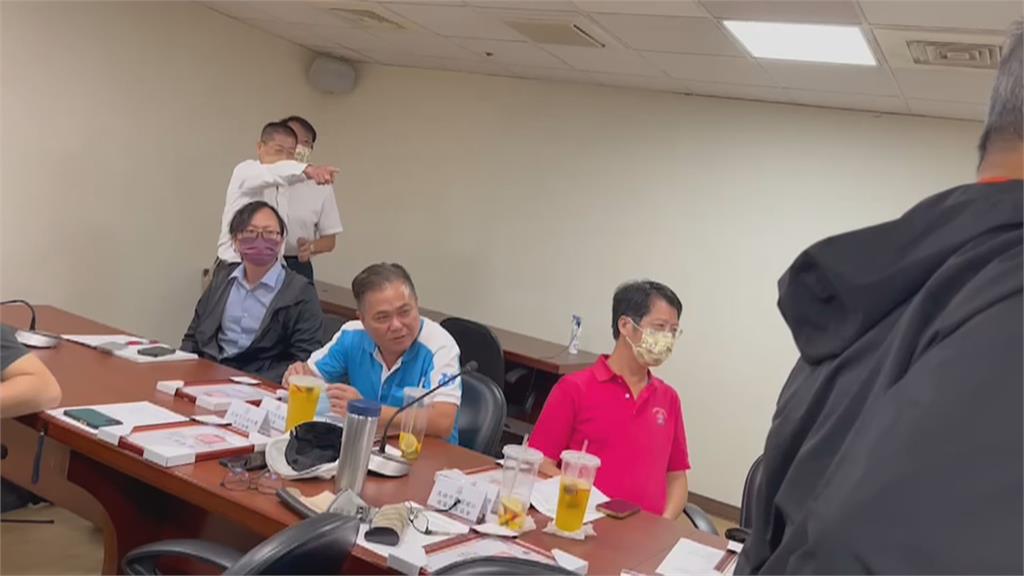 商圈理事長一言不合竟遭毆 高市府內爆肢體衝突!