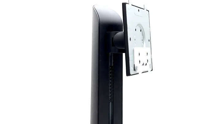 平價 2K 解析度 180Hz 曲面螢幕 terra 3285W HA,支架意外地出色