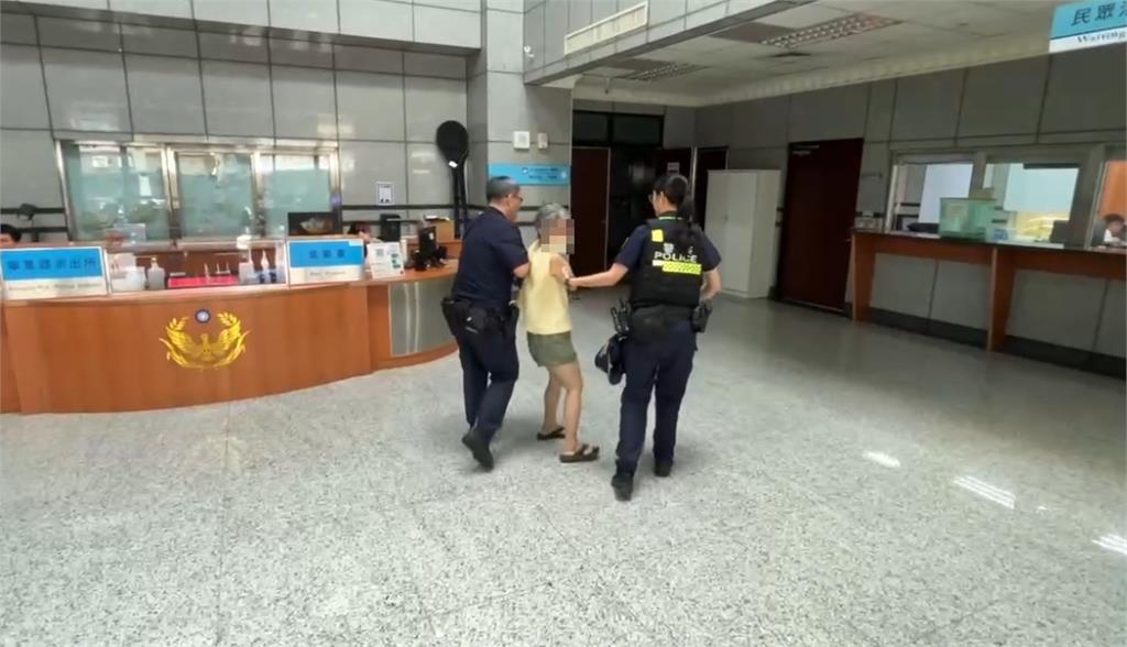 北捷男乘客提精品袋「踹飛白髮阿嬤」火紅！超狂背景被起底…私下反差真面目曝光