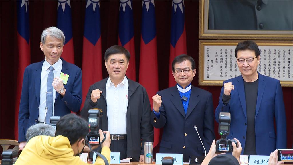 稱「與柯文哲恩怨已經翻頁」　郝龍斌：有意願選國民黨主席