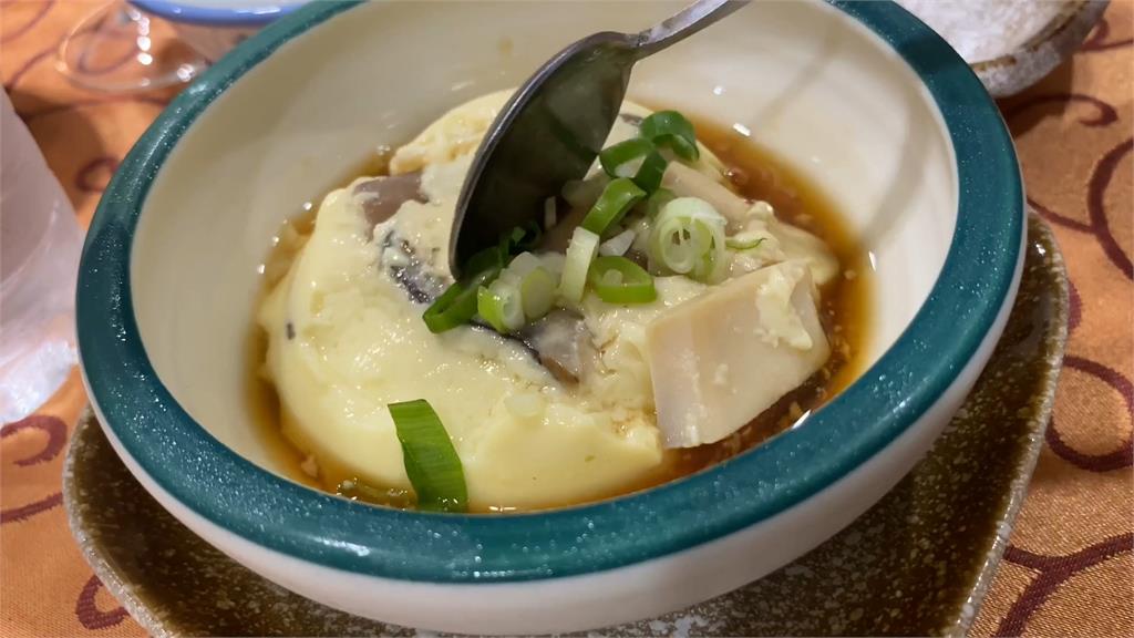 台灣趴趴走/厚切生魚片、大塊黑輪、大份歐姆蛋包飯!吃得好又吃得飽台式日本料理!