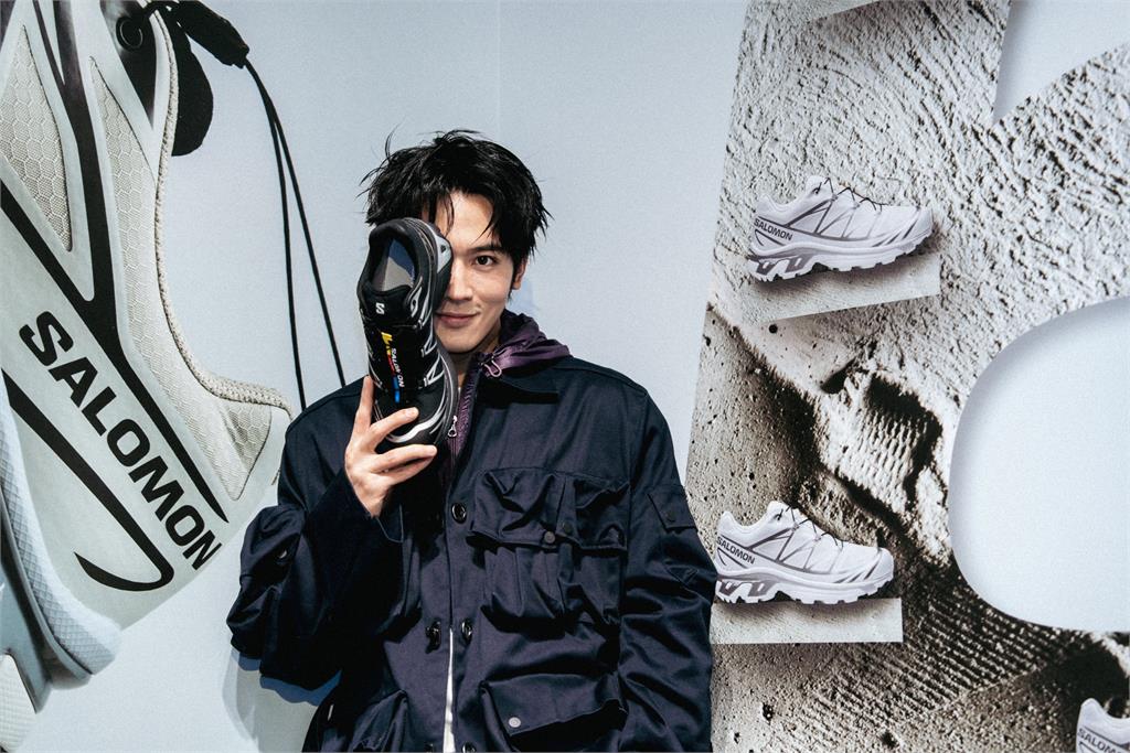 綜合(影)／新年缺裝備？林書豪「這位超大咖歌手」跨界合作運動品牌推馬年新作