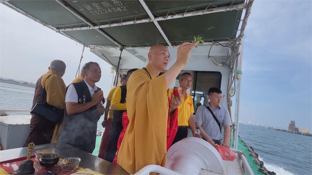 兩尊媽祖巡航台中港! 浩天宮邀北港朝天宮南下祈福