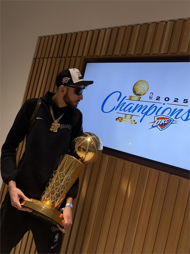 NBA/一座總冠軍還不夠 雷霆猛砸240億簽下三巨頭威廉斯最高5年84.7億