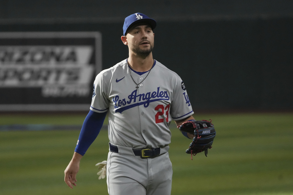MLB(影)/韓國頂級腿哥「風之孫」尷尬出局!康佛托超狂「雷射肩」驚呆網友