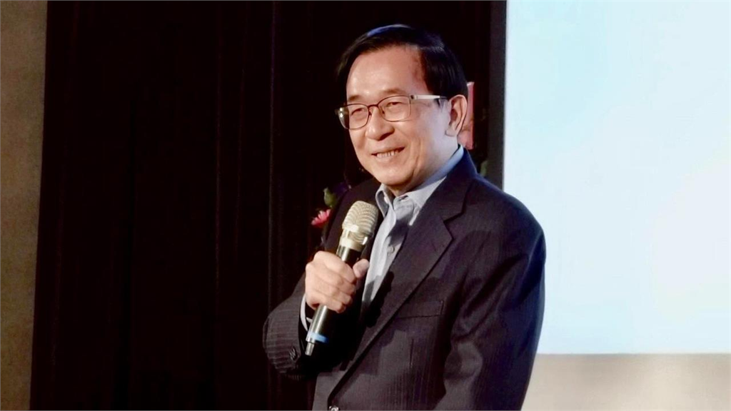 沈伯洋拜票遭嗆「X起台北」！ 陳水扁酸鬧場男「不專業」：鬧到變助選笑死