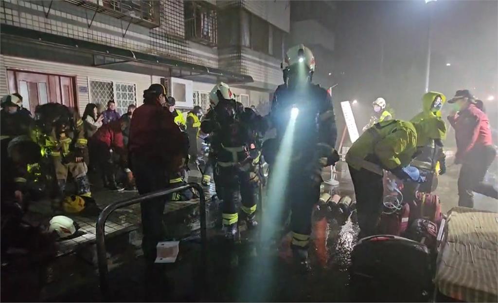 基隆消防小隊長「三進火場」殉職!第二次搜救揭「現場狀況」:現場很多雜物要小心