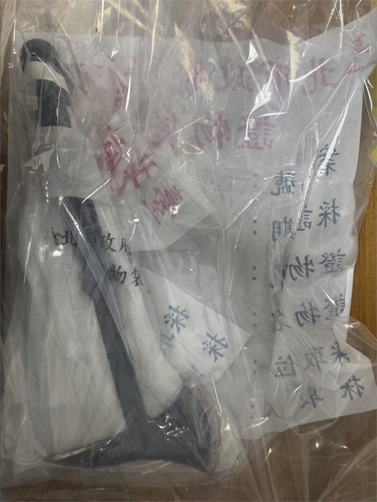 快新聞／斧頭幫再現？北市大安深夜「2男持斧頭砍人」　1嫌在逃中