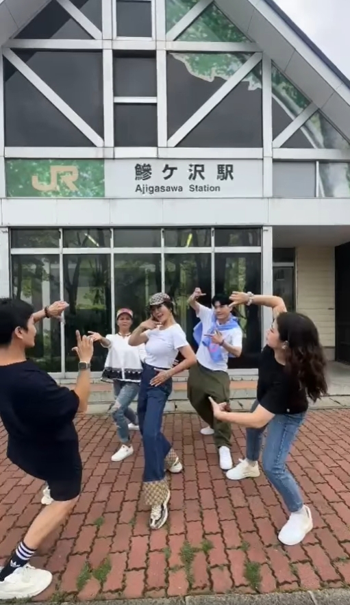 陳美鳳跟上流行!緊身白T大跳熱舞「阿嬤饋咖」網狂讚:太可愛