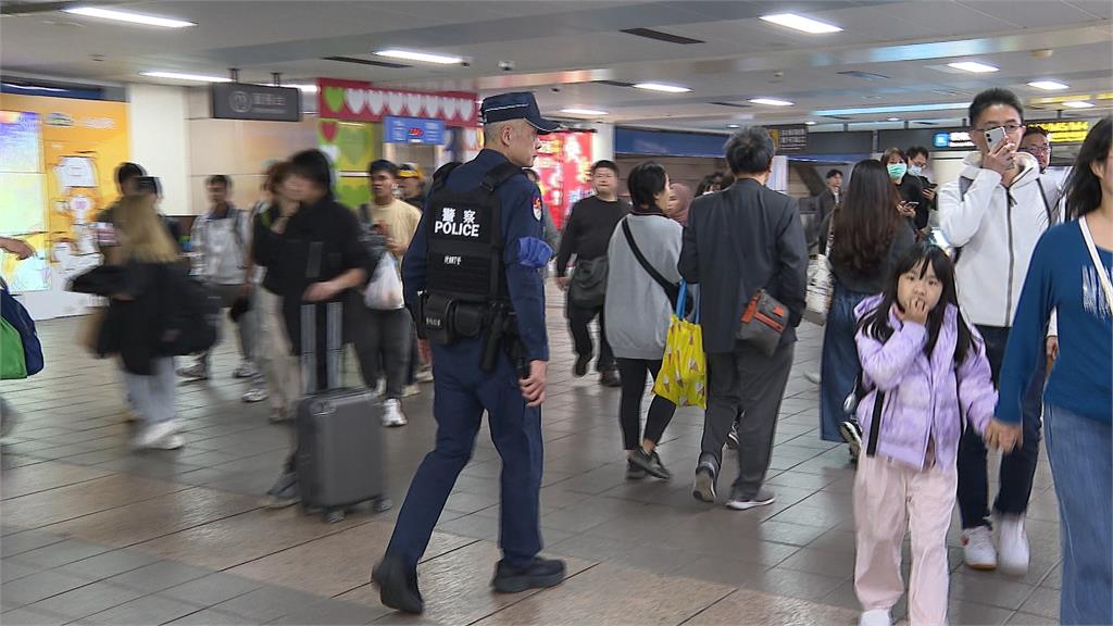 街友北車捷運站M8出口亮刀 警調監視器擴大搜索