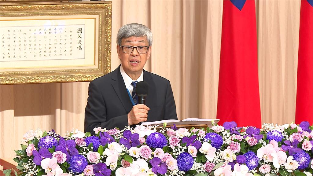 陳建仁接任院長後首合體 賴總統讚他「安定人心的專業之柱」