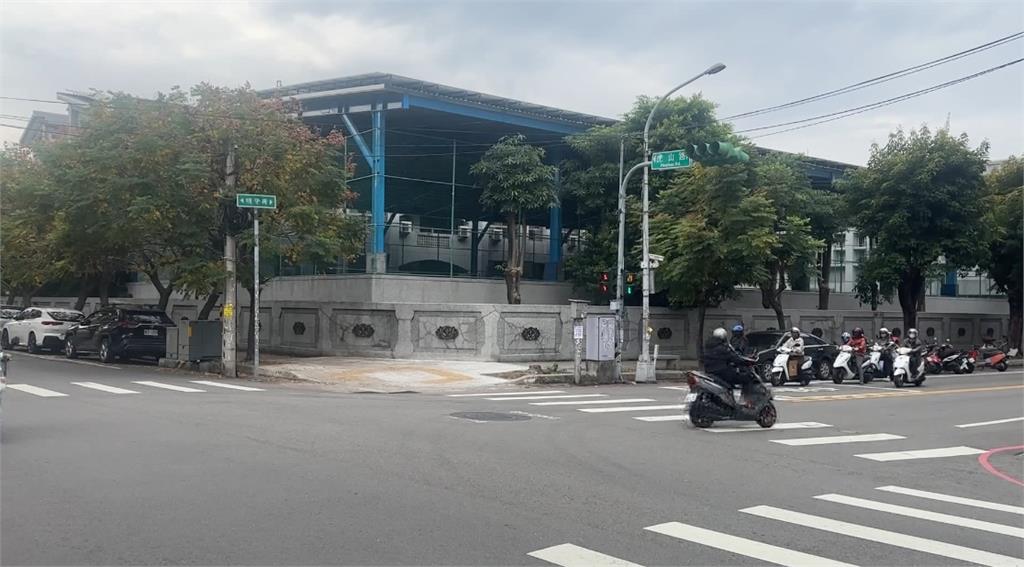 南投草屯醉漢疑情緒失控　持棍作勢攻擊嚇壞路人