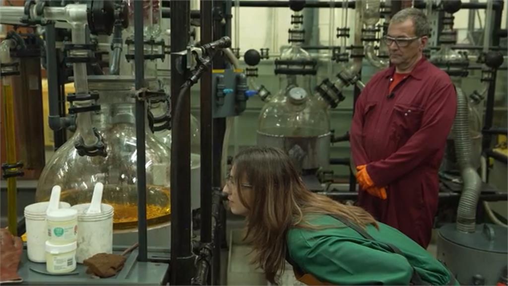 金價屢創新高掀起淘金熱 一探英國最大精煉廠