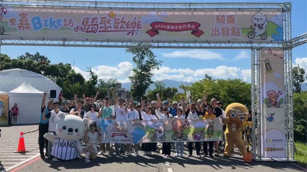 「騎」聚雙潭！　首度跨界合作跑跑薑餅人、大白熊