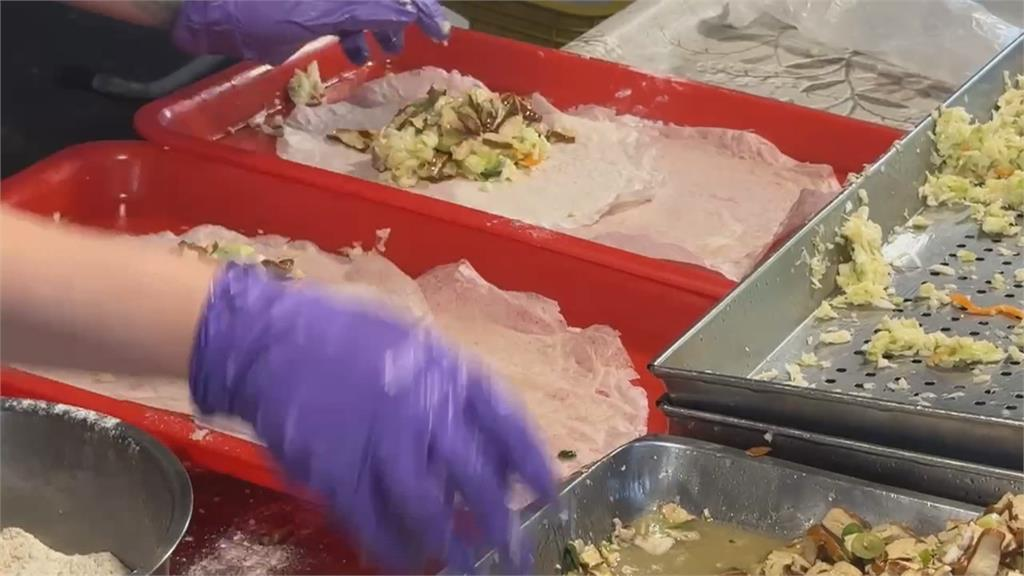 高雄春捲釀百人中毒!他納悶小時候「放6小時吃都沒事」網揭3大食安敗筆