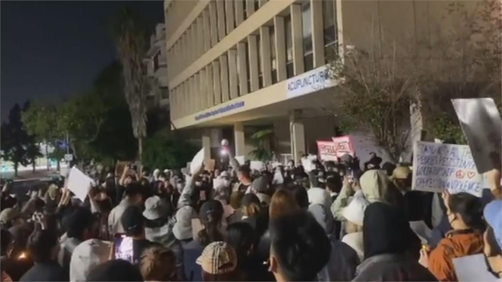 人民不需權力不受制約的政黨!中國四川驚現「民主才是方向」反共標語