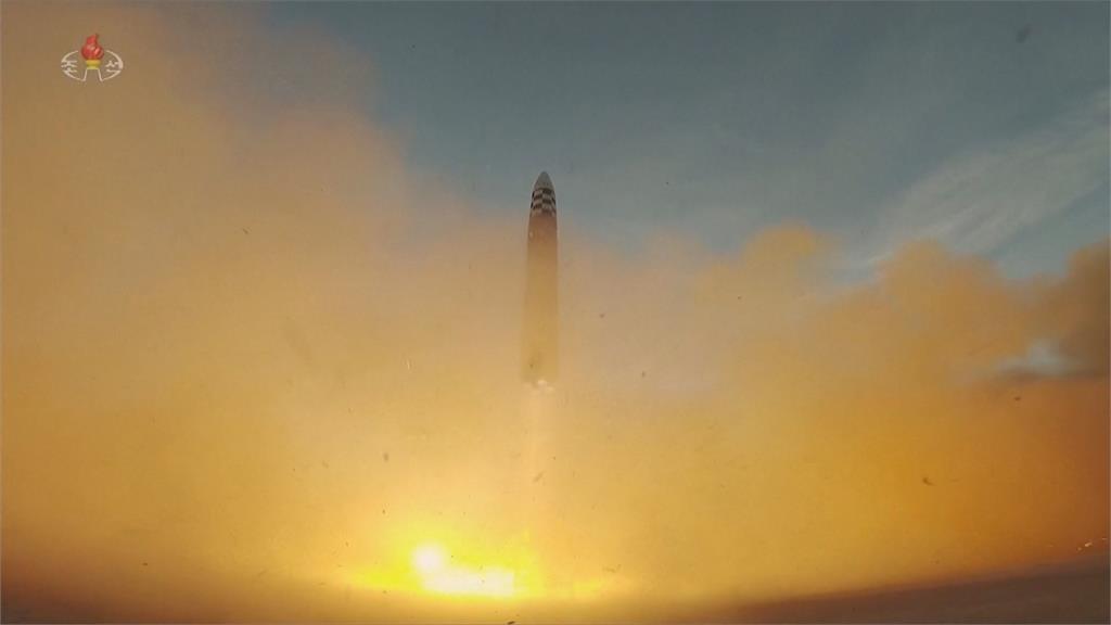 金正恩攜女視察射彈　中國研究「火星15型33分鐘打到美國土」
