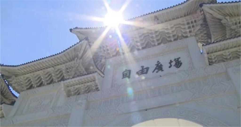 華南雲系回歸！林嘉愷曝「這天起」各地轉濕涼　點名1地區雨勢最大