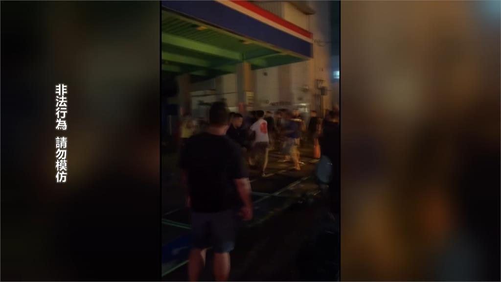 桃兩宮廟陣頭嫌隙狹路相逢　加油站前「大亂鬥」警帶回５人