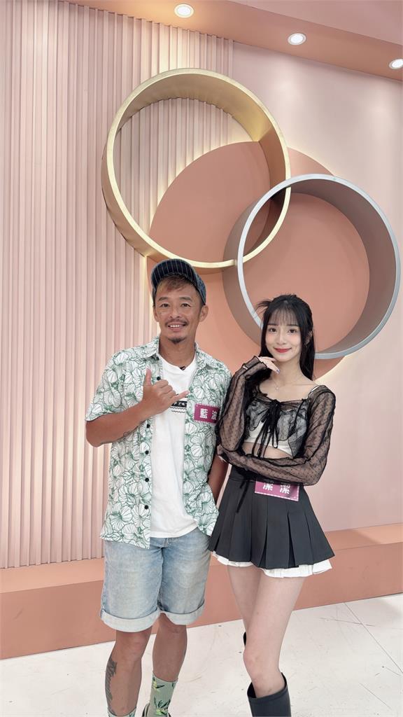 潔潔吐槽爸爸藍波對她的工作過度干涉！直接打給經紀人問「為什麼今天沒有工作」