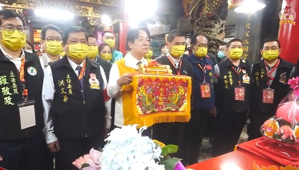 快新聞/「粉紅超跑」白沙屯媽祖將起駕 賴清德晚間赴拱天宮參香
