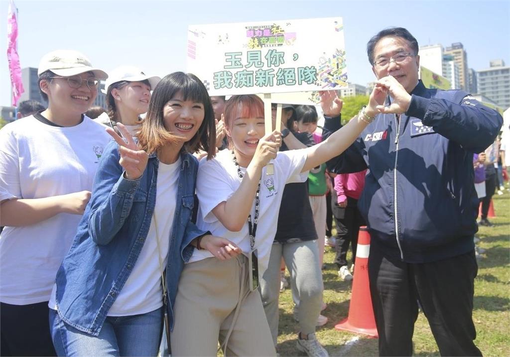 台南社會安全網六都第一 黃偉哲感謝衛福部肯定
