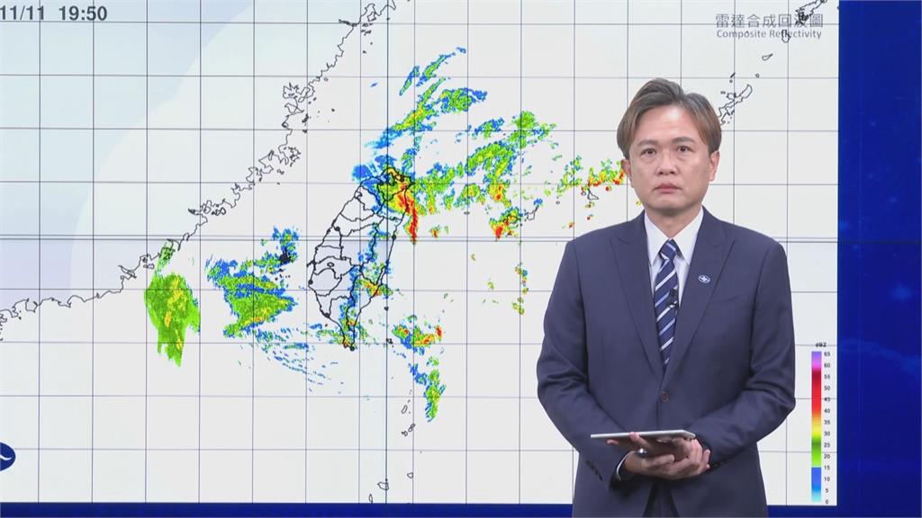 快新聞/鳳凰颱風路徑詭異!氣象署預報「西進東出」 宜蘭、北部豪雨狂炸