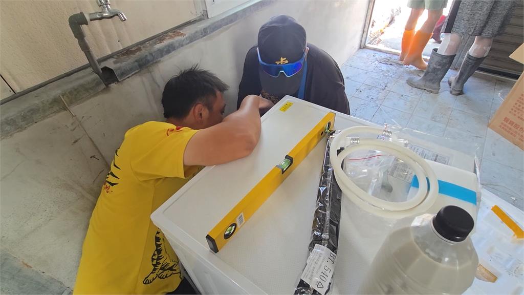 一年內遭遇地震與洪水! 婦人堅強以對:大家努力助恢復家園