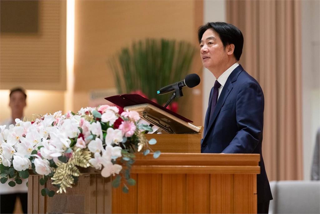 快新聞/最新民調出爐!賴清德執政滿意度衝破5成 民進黨好感度領先藍白