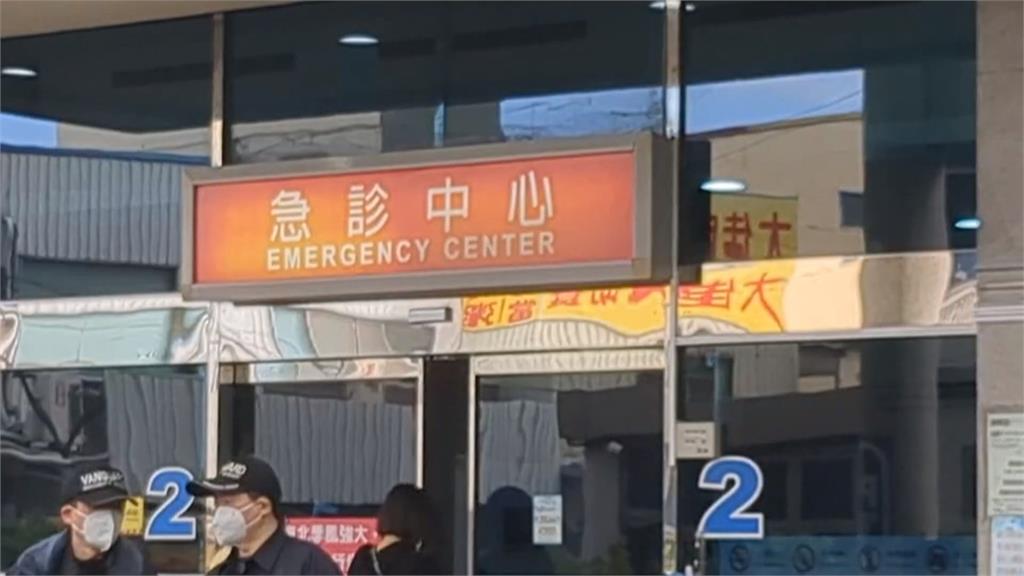 闖台中港管制區自撞火燒車 64歲駕駛送醫後竟拔點滴落跑