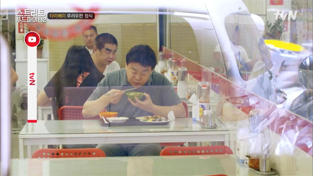 熱搜/三重「五燈獎豬腳飯」店名紀念「這一事」 黃仁勳、白種元都愛吃