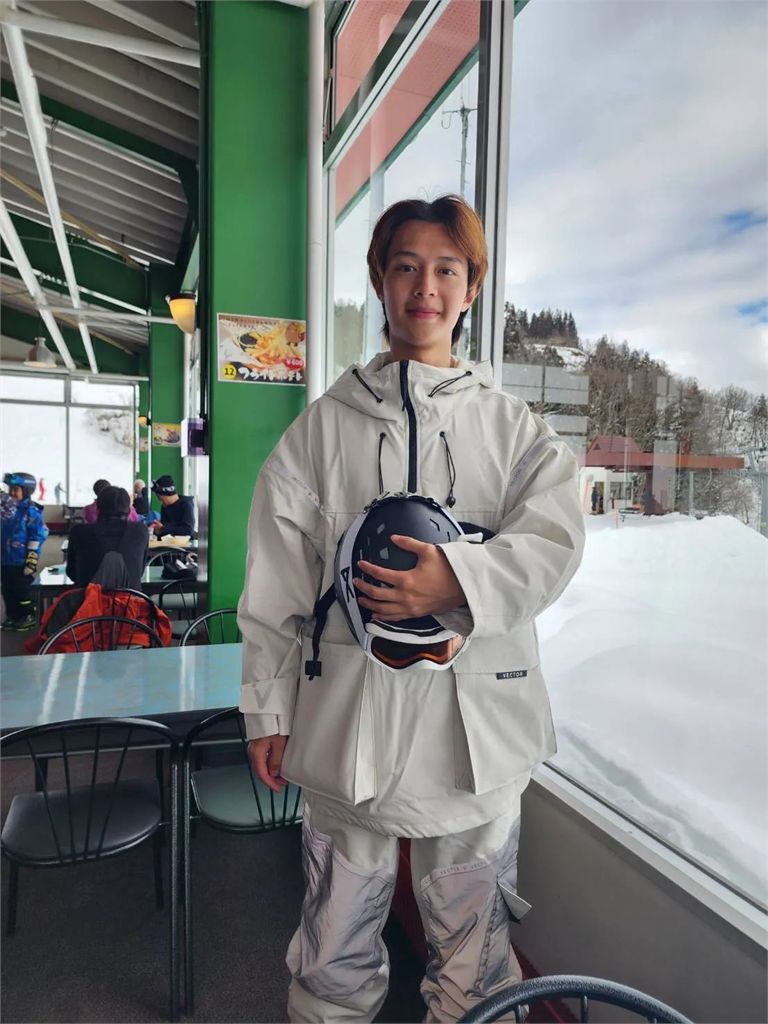 都這麼帥?王必勝姪子「安安」五官如花美男 網敲碗:和德德一起出道