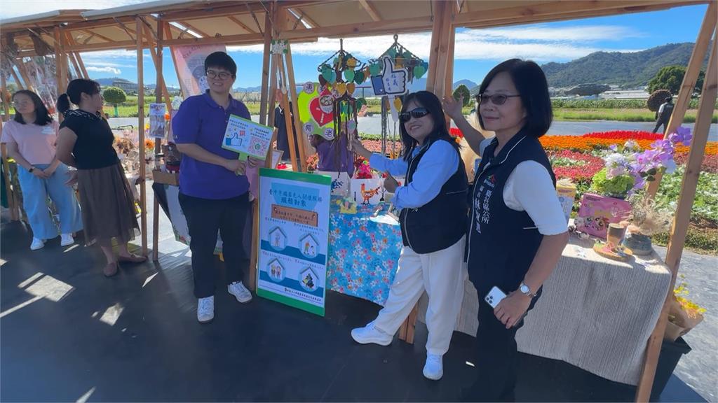 新社花海暨台中花毯節11/8登場 「飛天小女警」亮相