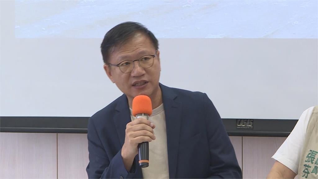 快新聞/掩埋場爆倉!台中議員怒揭「垃圾山滿坑滿谷」 盧秀燕挨轟了