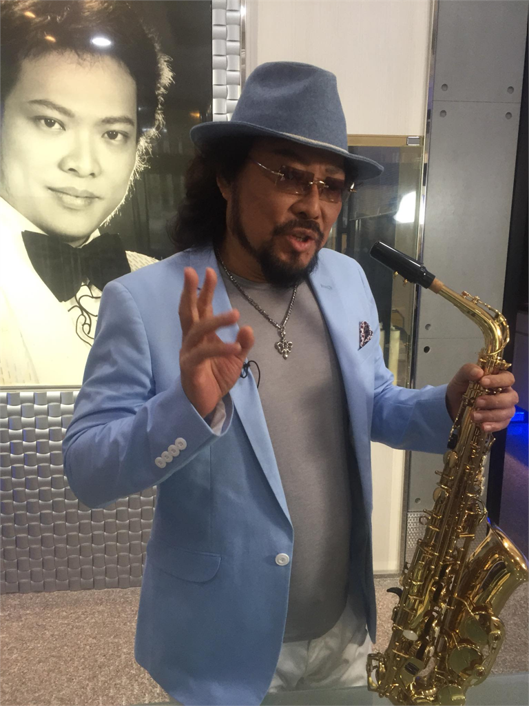 翁馨儀結婚11年首次「單獨合照」大咖公公!曝光張菲72歲近況