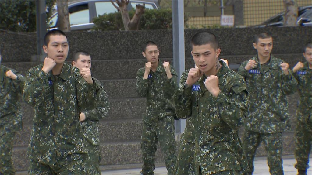 國防沒有假期！官兵留守保衛國家　蔡總統勗勉新竹2部隊發加菜金