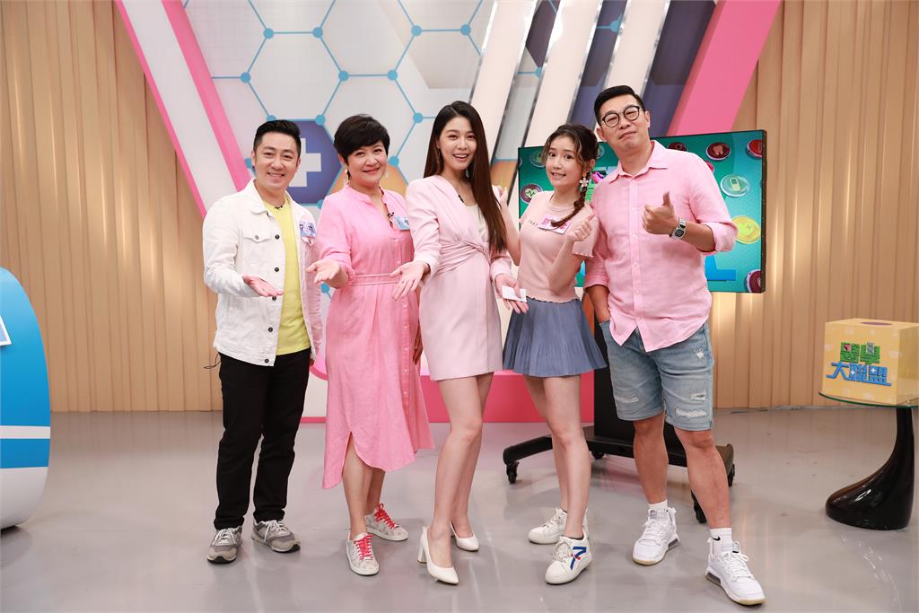 《醫學大聯盟》崔佩儀回憶帶媽媽出國旅遊被外國帥哥搭訕!母女相處不留遺憾