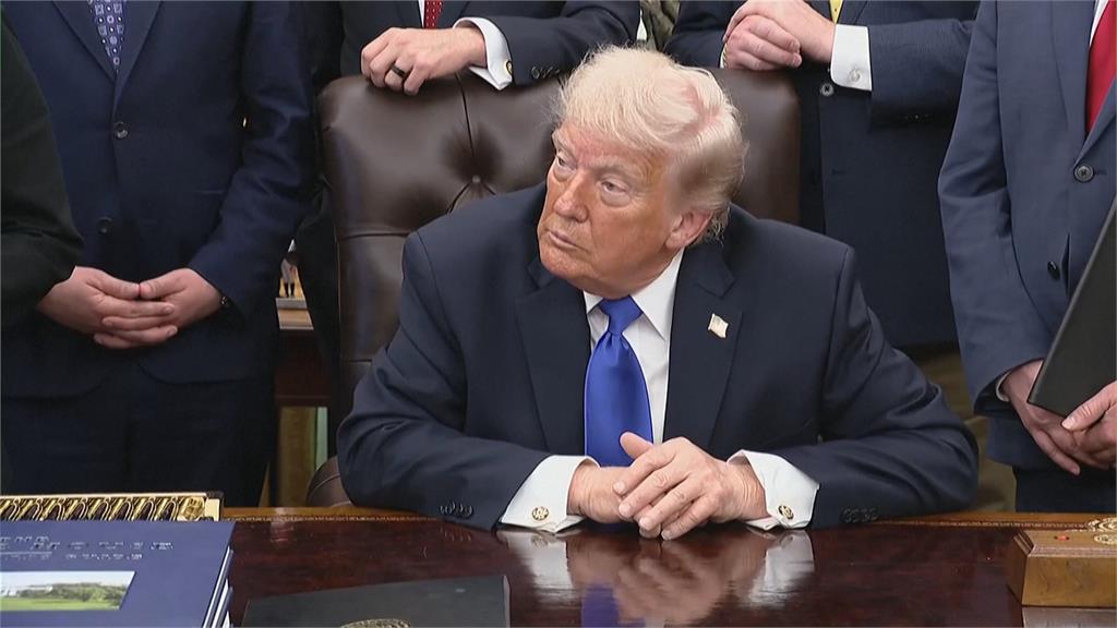 白宮晚宴槍擊案清晰畫面曝光　交火！槍手攜疑長管槍械４秒衝過安檢站