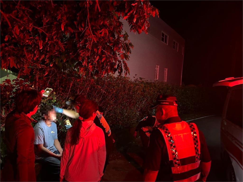 快新聞／男子受困嘉義山區　警消不放棄搜尋48小時　克服險峻地形救人