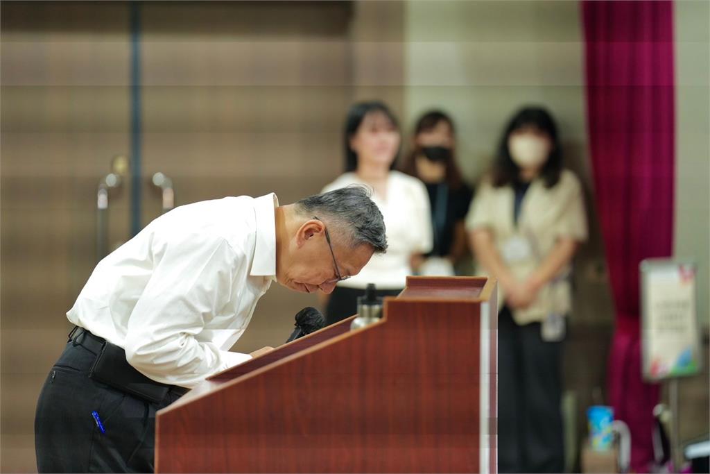呂秋遠曾任北市府廉政委員!曝柯文哲「2016年就不對勁」批:3觀念糟糕