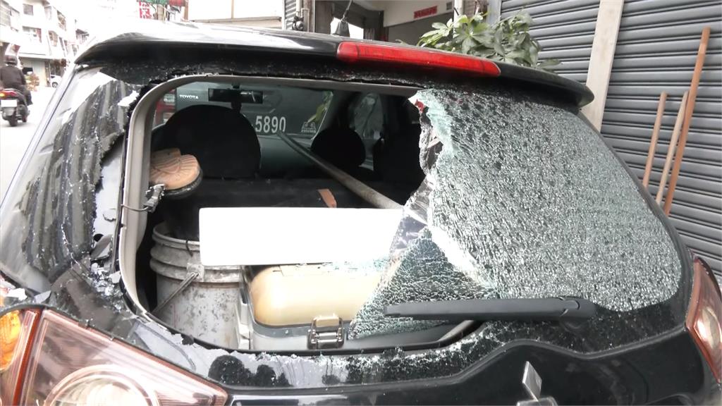 台中男持棍隨機砸6車 受害車主傻眼:雙方不認識