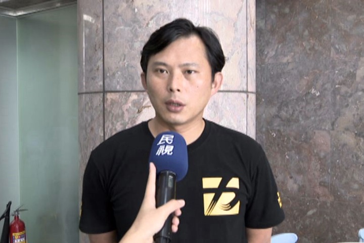 黃國昌狂讚川伯讓媒體人開酸！憶他10前年超狂表情：今活像《魔戒》咕嚕