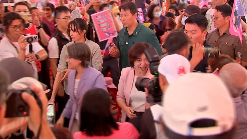 屯區女兒何欣純提五大進擊　蕭美琴讚：中小企業守護者