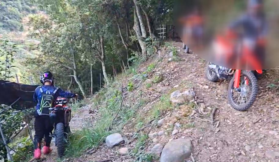 揪團騎越野機車！３男子闖馬武霸　警方出口堵人、當場開罰