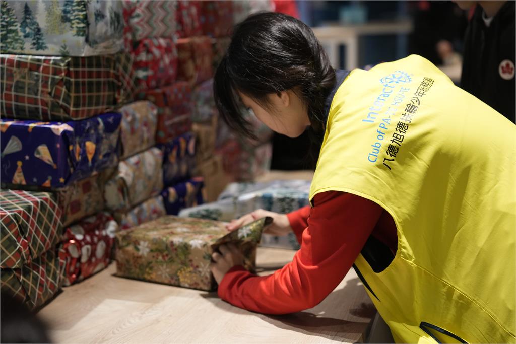 小小鞋盒大大溫暖，TCS送愛到偏鄉
