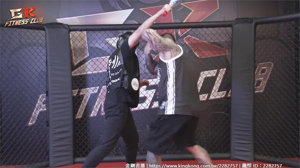 遇到張文狂砍能奪刀嗎?館長急示警喊「連我都奪不到」曝1動作是「最好防禦」