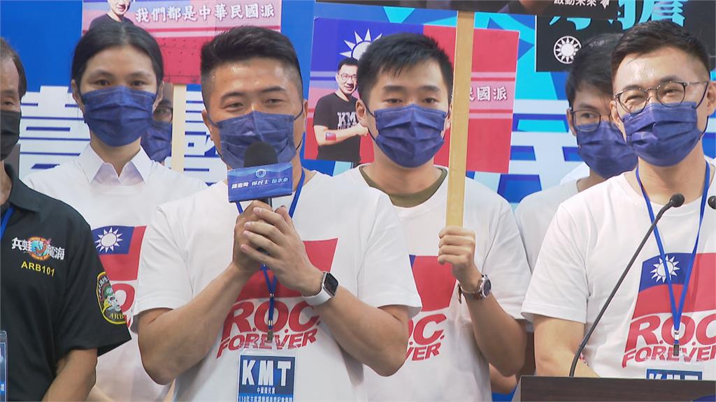 營造勝選氣勢！　江啟臣登記參選黨主席　宣示要當2024的「抬轎者」