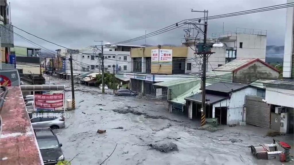 花縣府捨垂直避難改疏散撤離 逾8600人挑戰24hr完成疏散