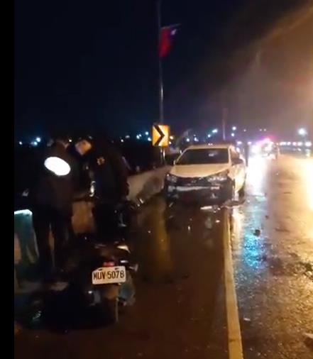 快新聞／國中數學老師命喪台9線！騎車過彎打滑　猛撞對向轎車慘死