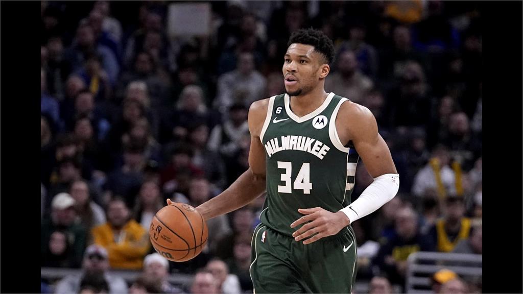 湖人第四節逆轉勝溜馬 詹皇差63分登NBA史上得分王